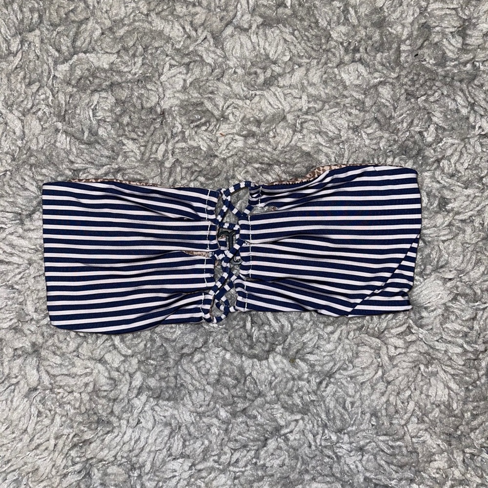 Acacia top